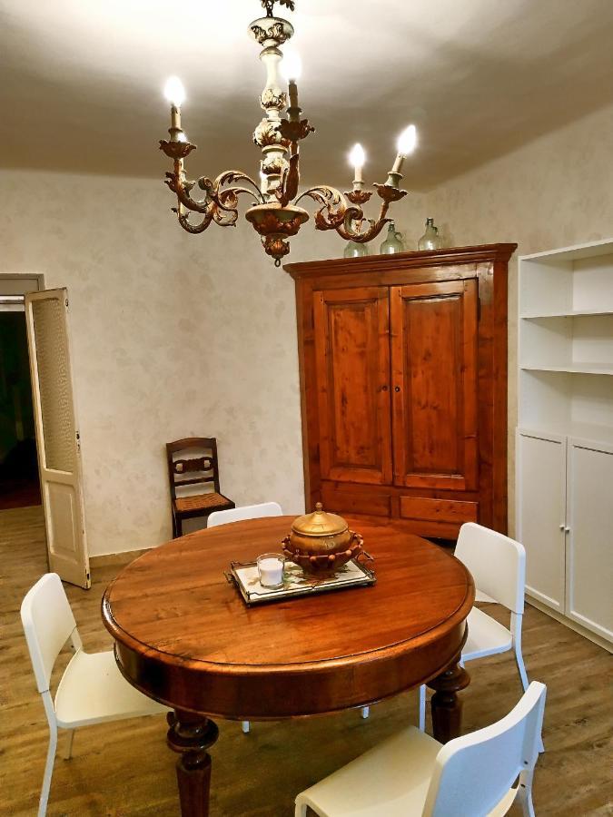 Casale Storico Enzo Villa Castelnuovo del Garda Luaran gambar