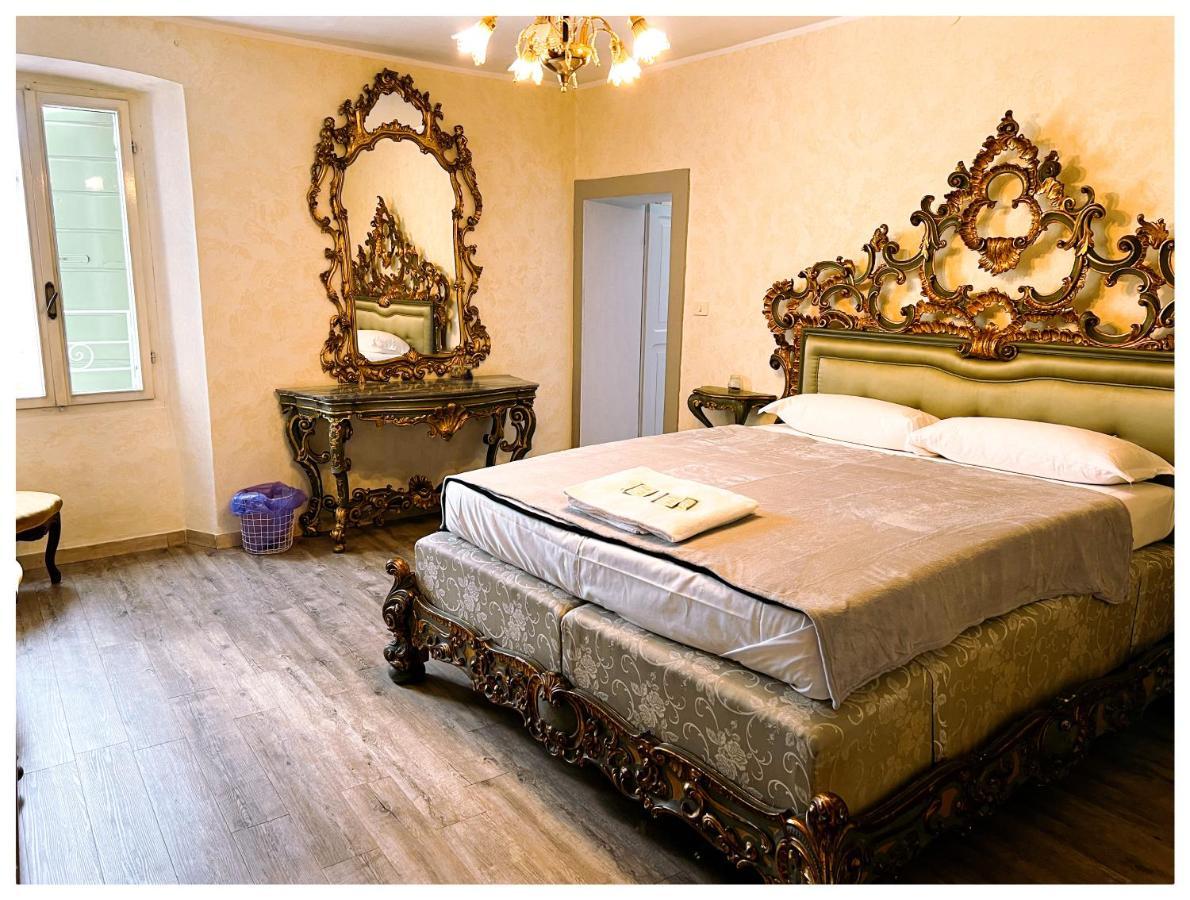 Casale Storico Enzo Villa Castelnuovo del Garda Luaran gambar