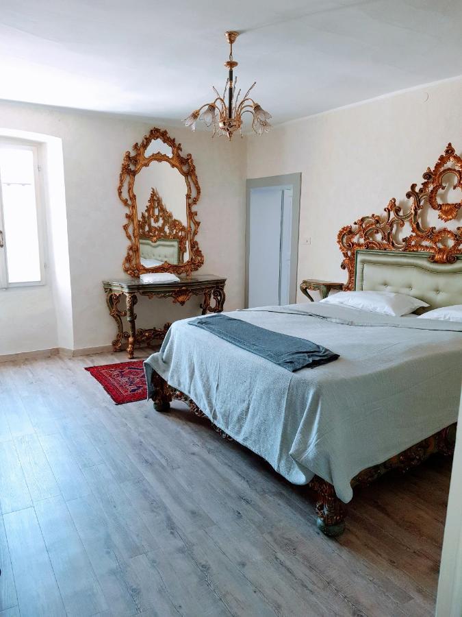 Casale Storico Enzo Villa Castelnuovo del Garda Luaran gambar