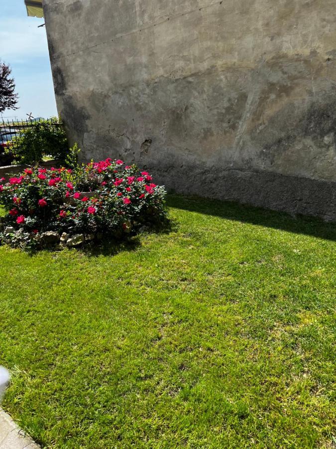 Casale Storico Enzo Villa Castelnuovo del Garda Luaran gambar